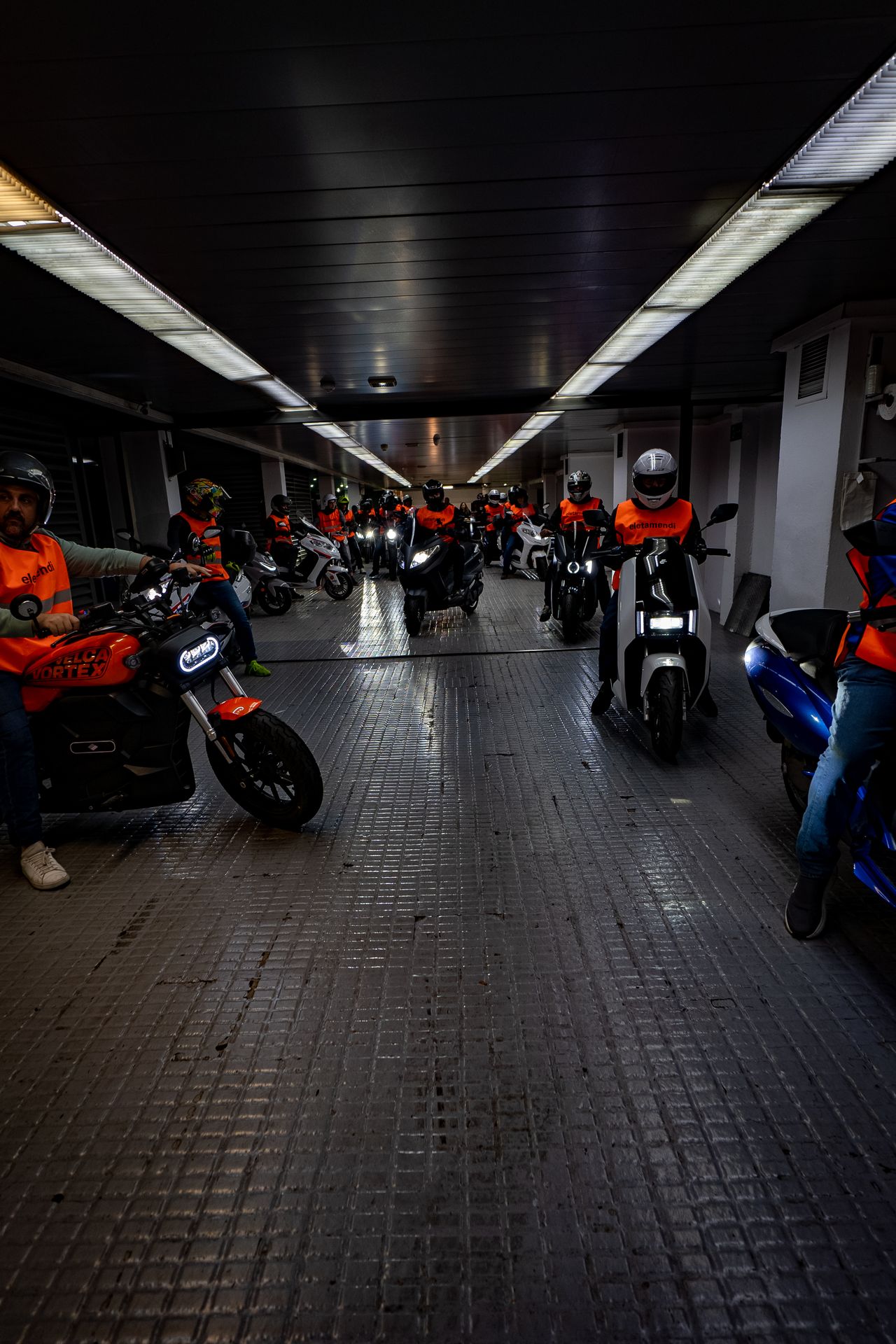 Ruta de motos electricas en barcelona
