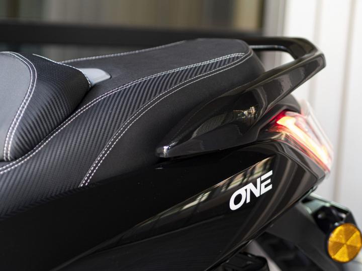 Velca ONE Negra mejor moto eléctrica 2023 y 2024