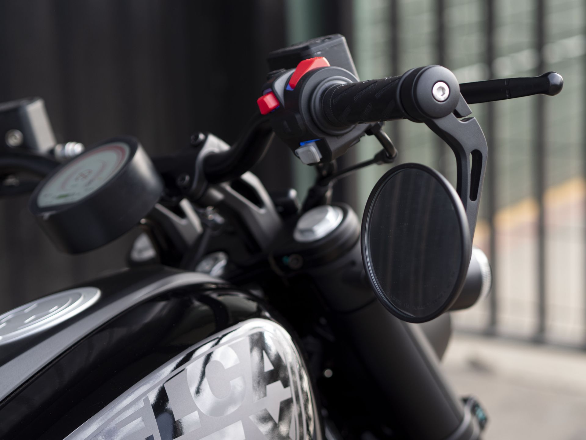 Velca Vortex Black Edition | Moto Eléctrica Exclusiva (30 Unidades)